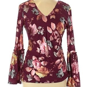 Thalia Sodi floral print flare sleeve blouse.